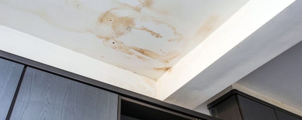 Signs of Water Damage: What Does It Look Like? - Bill Howe water damaged ceiling